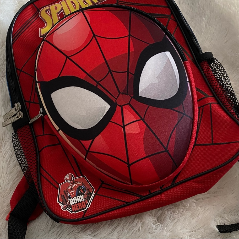 Spider-Man Backpack - Picture 2 of 8